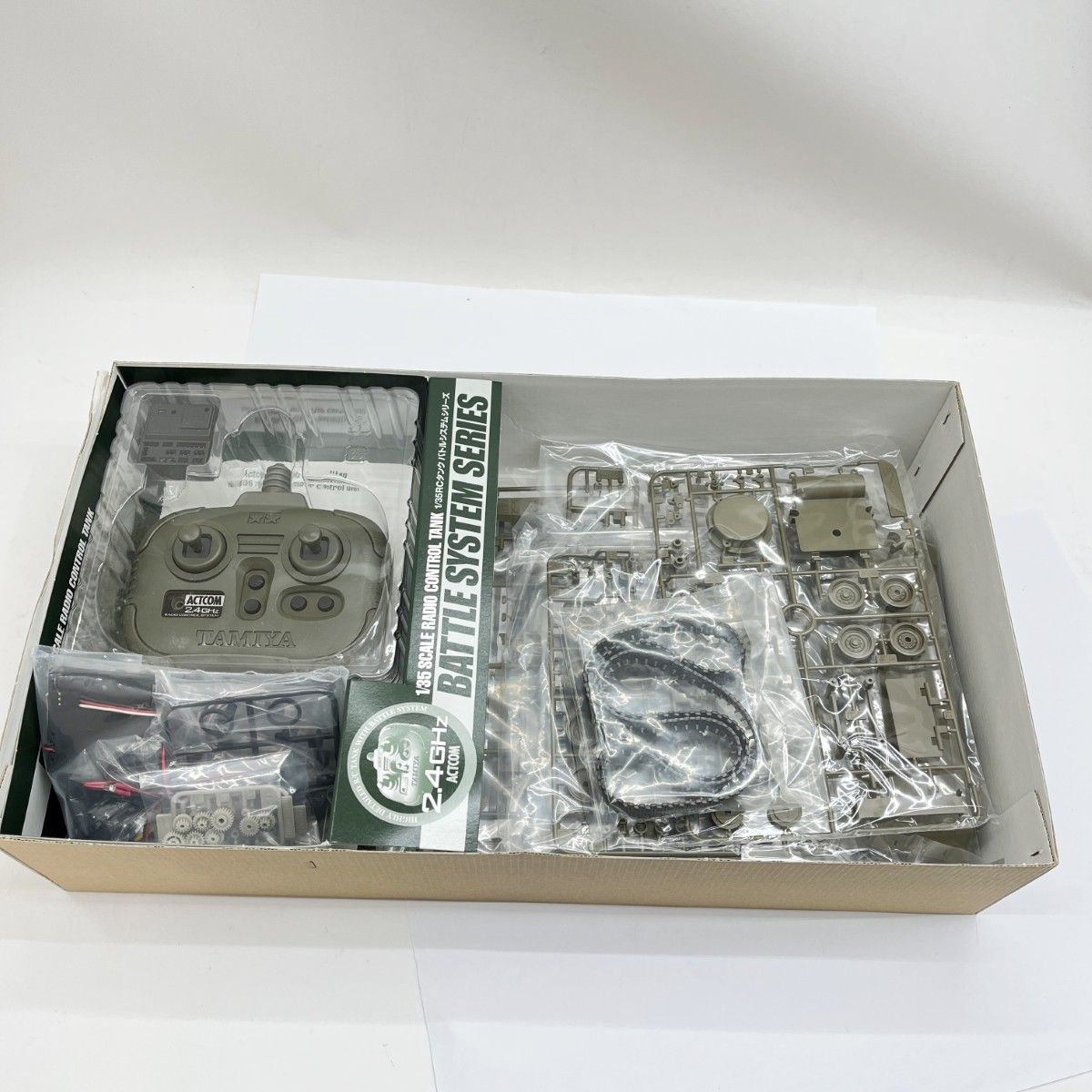 TAMIYA タミヤ プラモデル 陸上自衛隊 10式戦車 2 4 GHｚ プロポ付 1 35スケール 48213