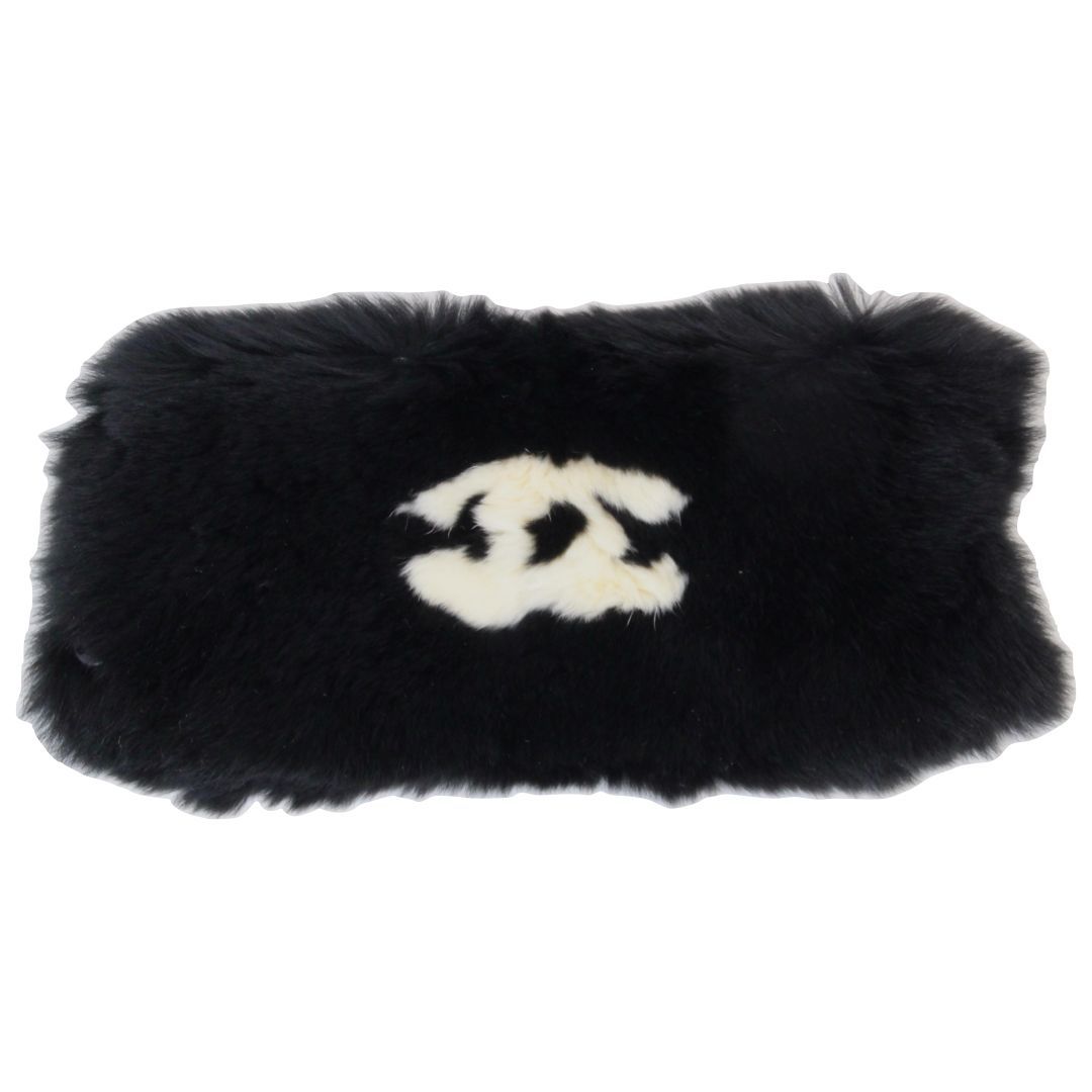 CHANEL シャネル ココマーク ラパン ファー リストバンド ラビットファー ウサギの毛 ロゴ ブラック ホワイト