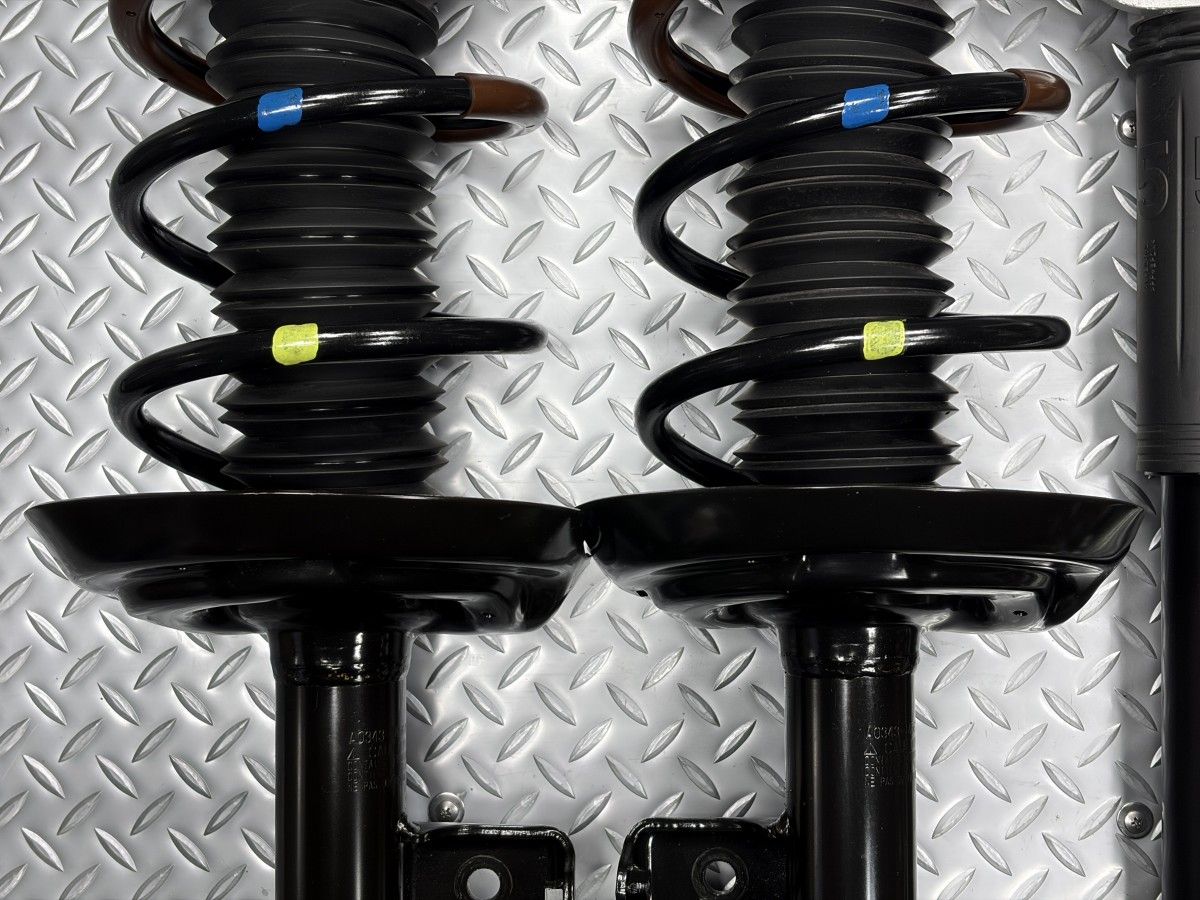 AZSH 36 W 37 クラウンスポーツ サスキット 品番48510 30 G 20 48520 B 48530 50 ショックアブソーバー スプリング その他 アクセサリー 車