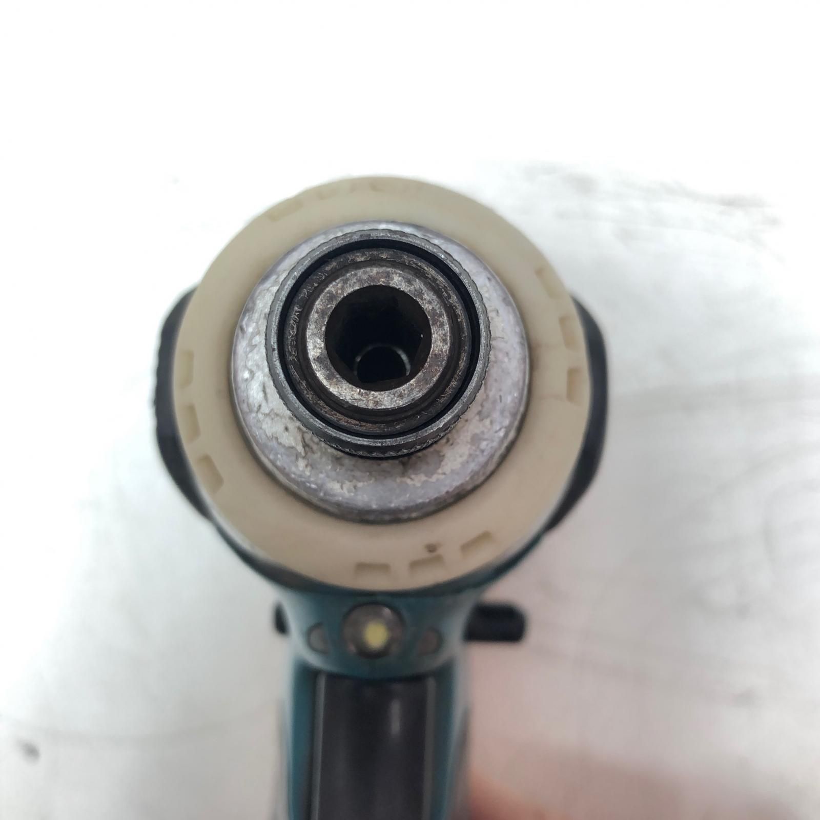 充電式インパクトドライバ