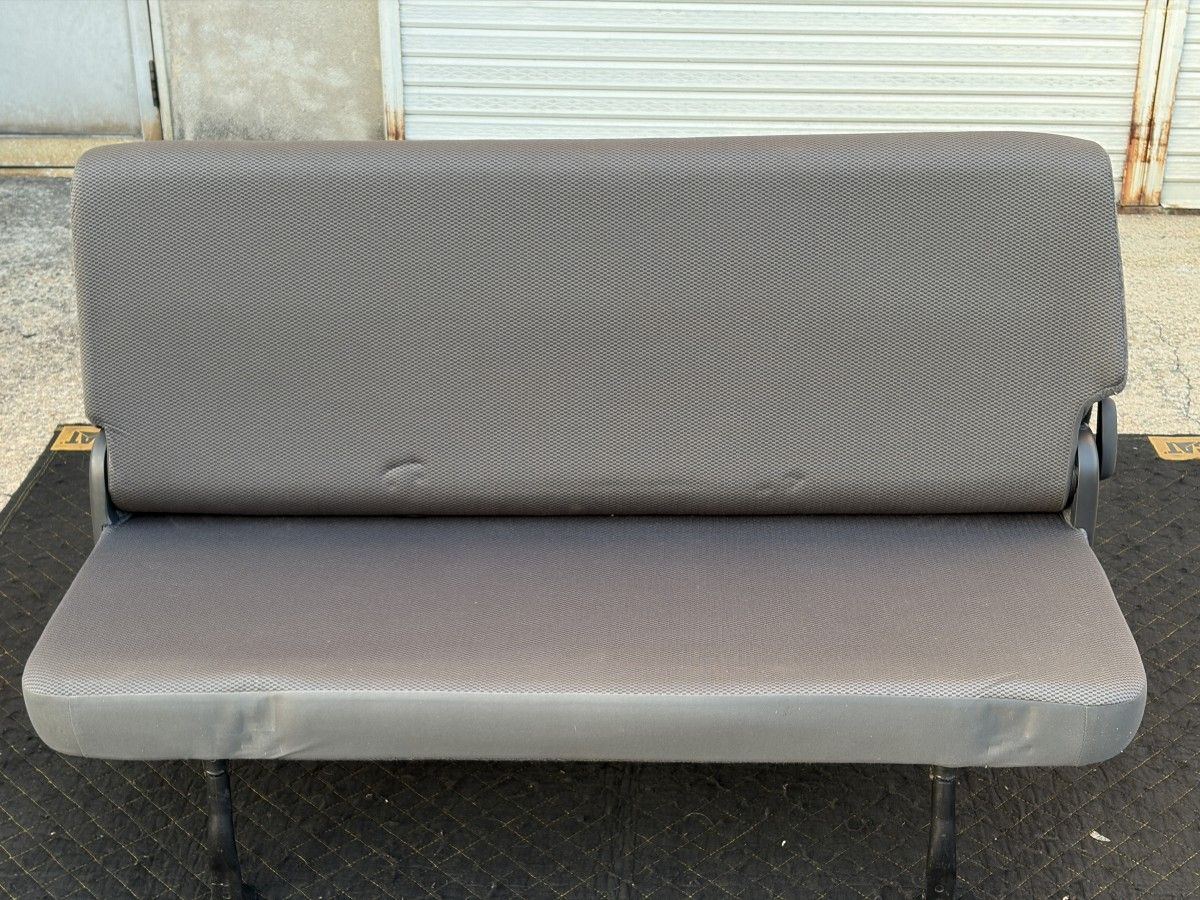 手渡し可 200系 3 4型 トヨタ ハイエース DX セカンドシート シートベルト付 後部座席 リアシート