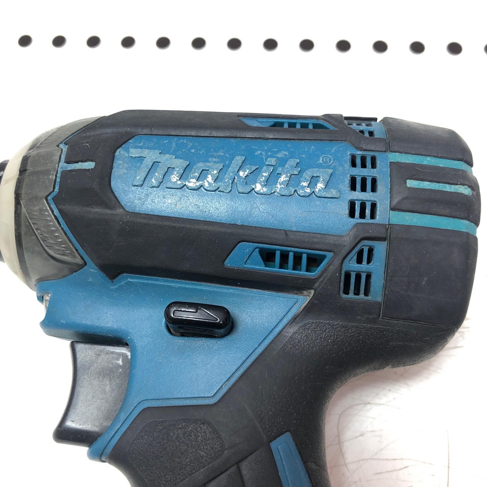 充電式インパクトドライバ