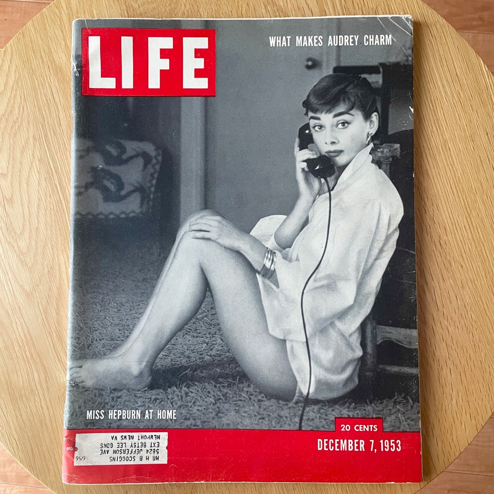 1953年 7日発行 オードリーヘップバーン 表紙 208ページ ビンテージ雑誌 LIFE ライフ 洋書 広告 ポスター 看板