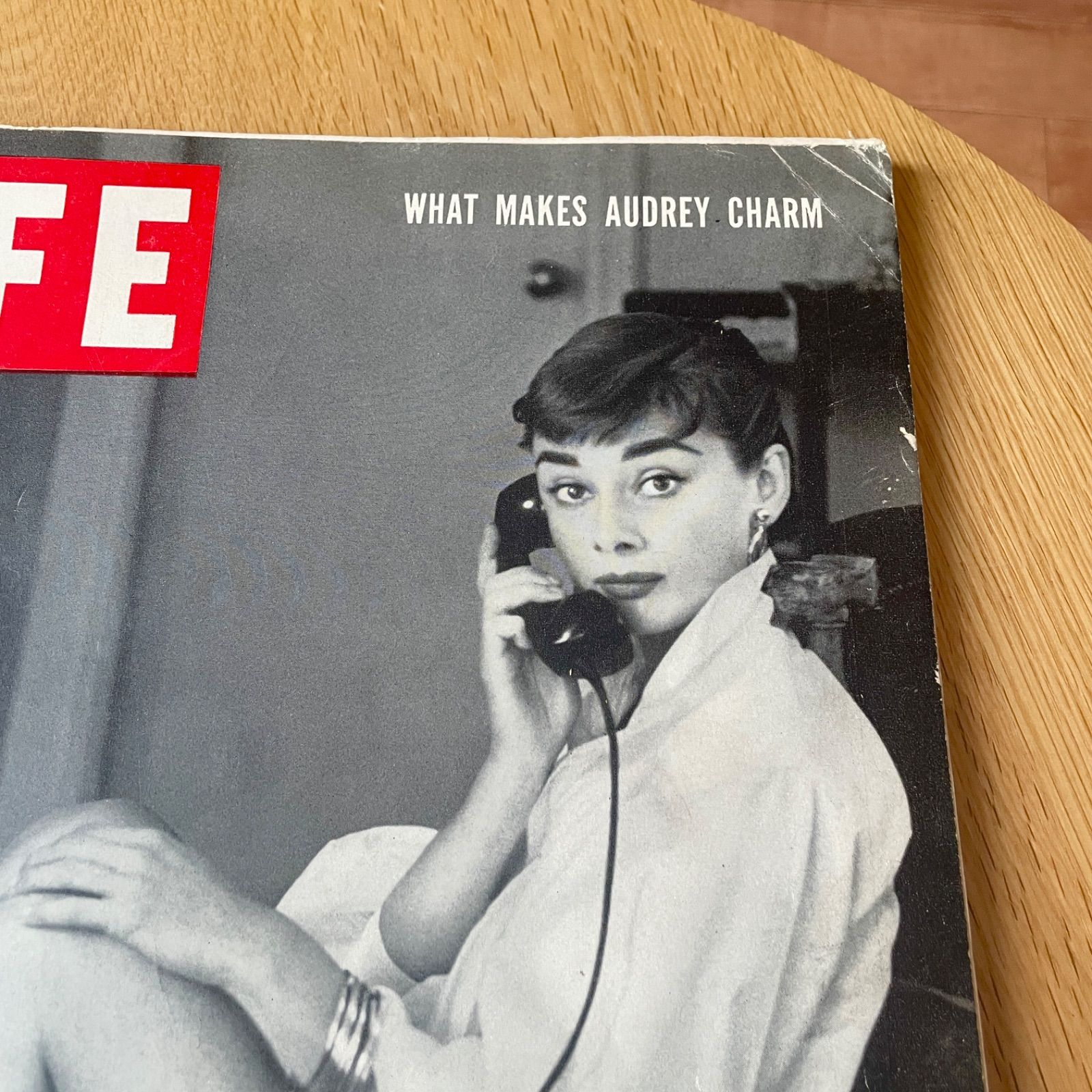 1953年 7日発行 オードリーヘップバーン 表紙 208ページ ビンテージ雑誌 LIFE ライフ 洋書 広告 ポスター 看板