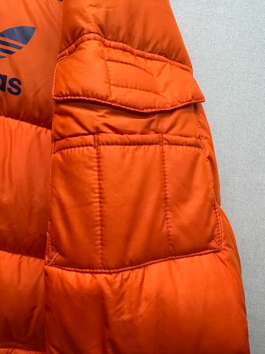 アディス ファイヤーバード オレンジ グースダウン 105