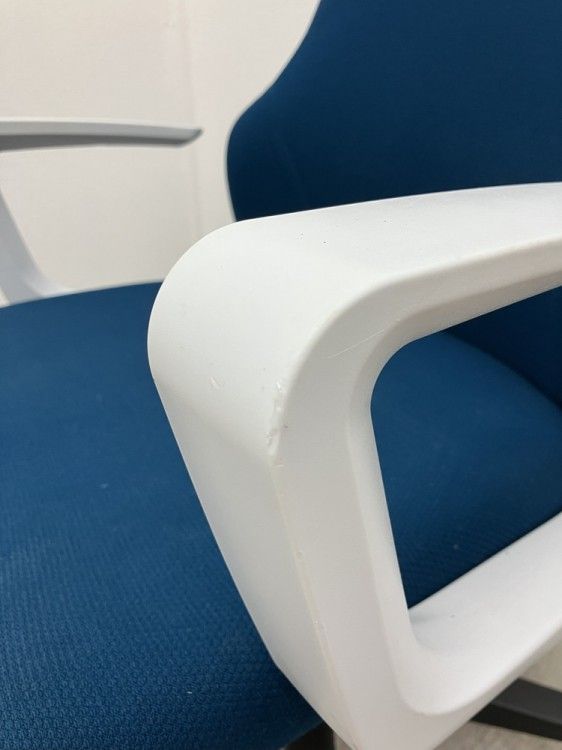 固定肘付グーフォチェア CR