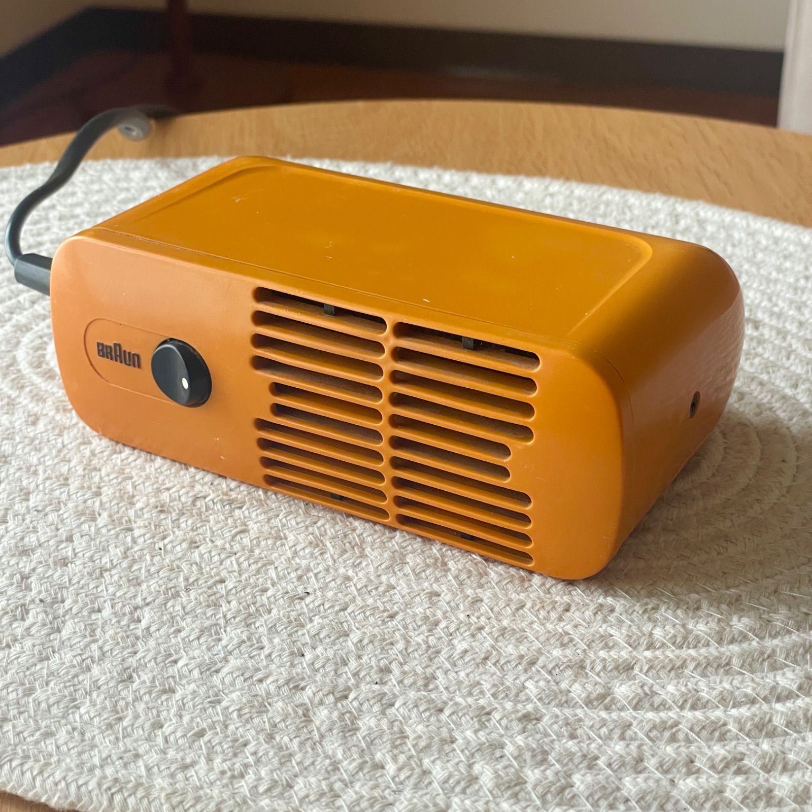 BRAUN ブラウン ヘアードライヤー DIETER RAMS ラムス HLD4 現品限り】BRAUN ブラウン ヘアードライヤー DIETER RAMS ディーター