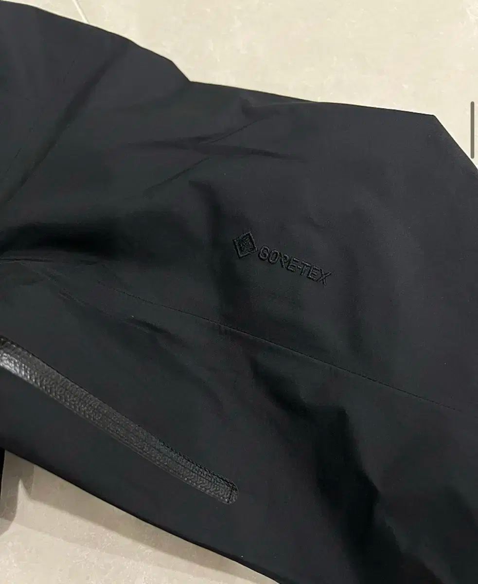 ARC TERYX アークテリクス ブラック ベータlt