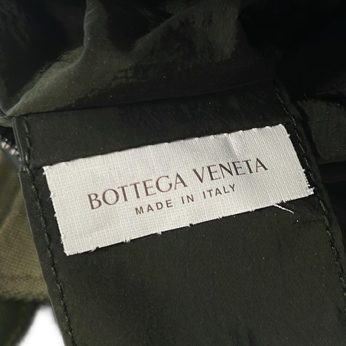 BOTTEGA VENETA(ボッテガヴェネタ) ショルダーバッグ - カーキ レザー
