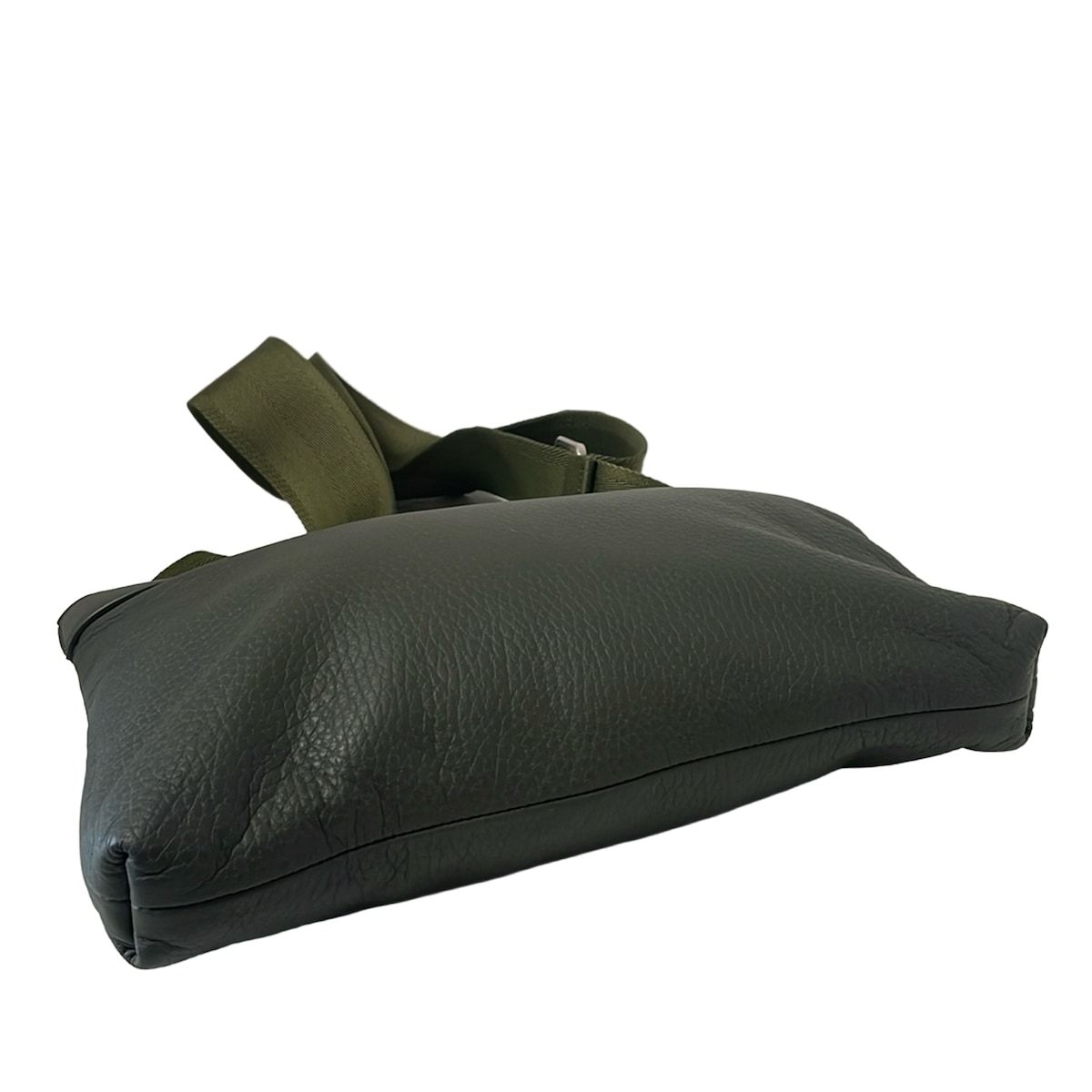 BOTTEGA VENETA(ボッテガヴェネタ) ショルダーバッグ - カーキ レザー