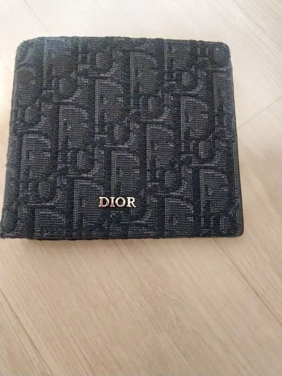ディオール オブリーク 二つ折り財布 ブラック