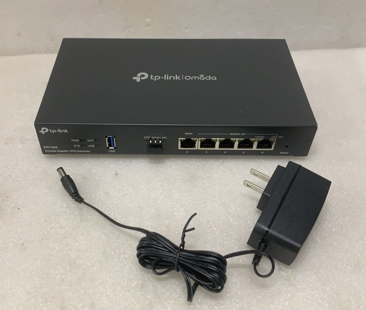 TP-Link ER7206 Omada ギガビットVPNルーター --524226