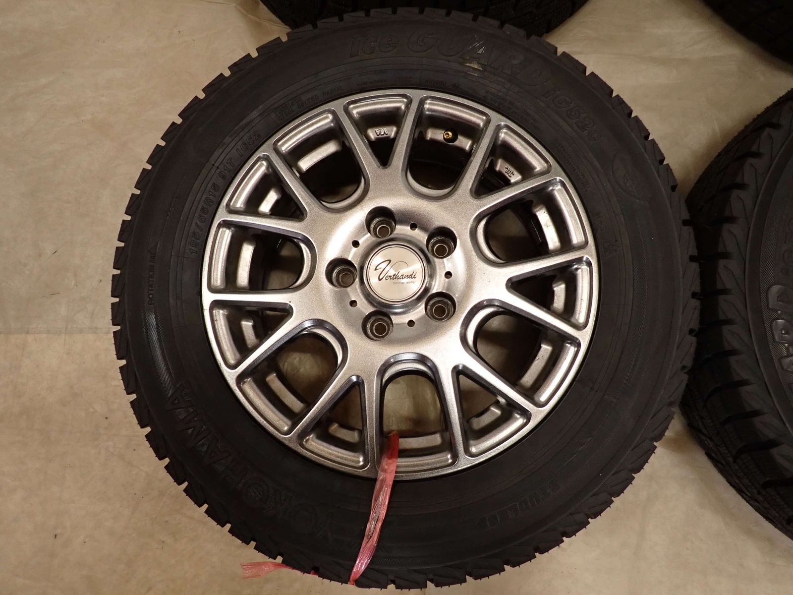 アルミ ヴォクシー