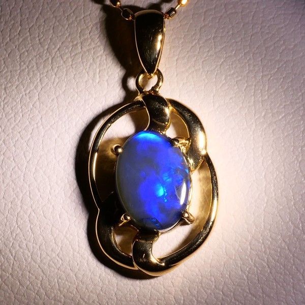 K 18 YG ネックレス necklace ブラックオパール 総重量約2.1 g 約40 cm