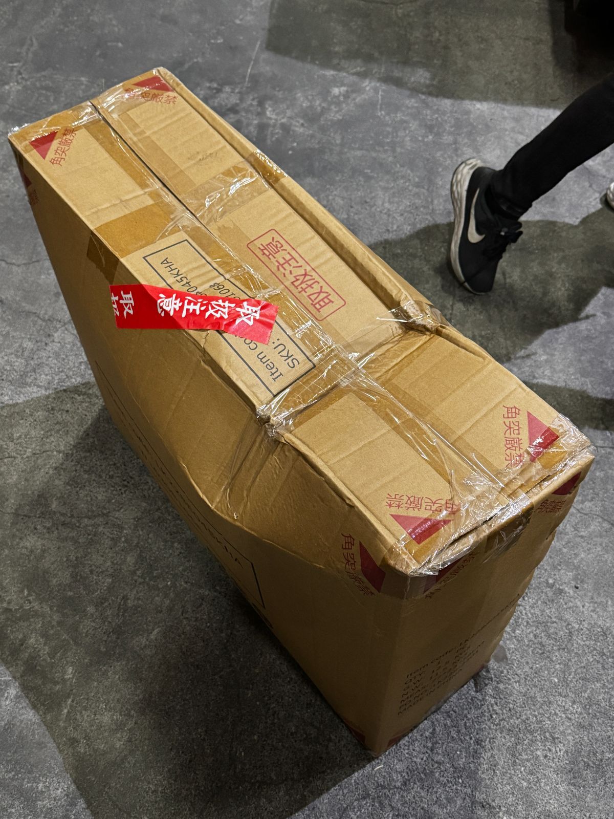 跳ね上げ式アームレスト 腰痛対策