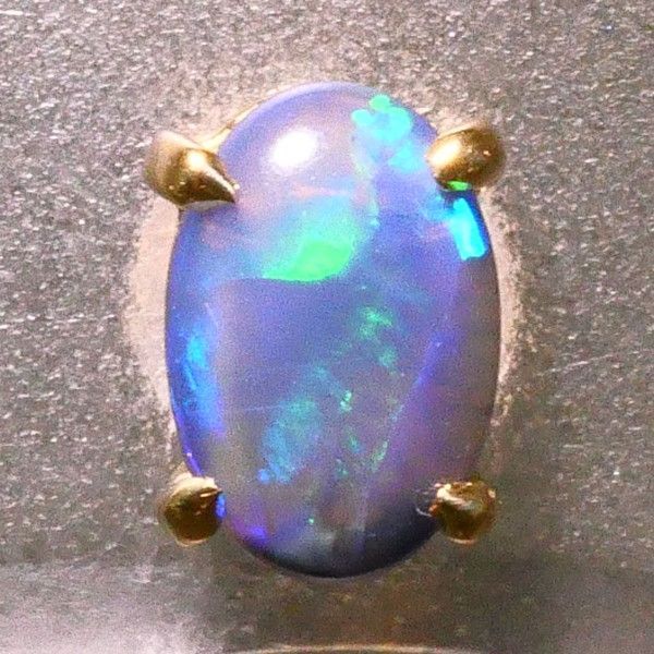 K 18 YG ピアス pierced earrings ブラックオパール 総重量約0.8 g