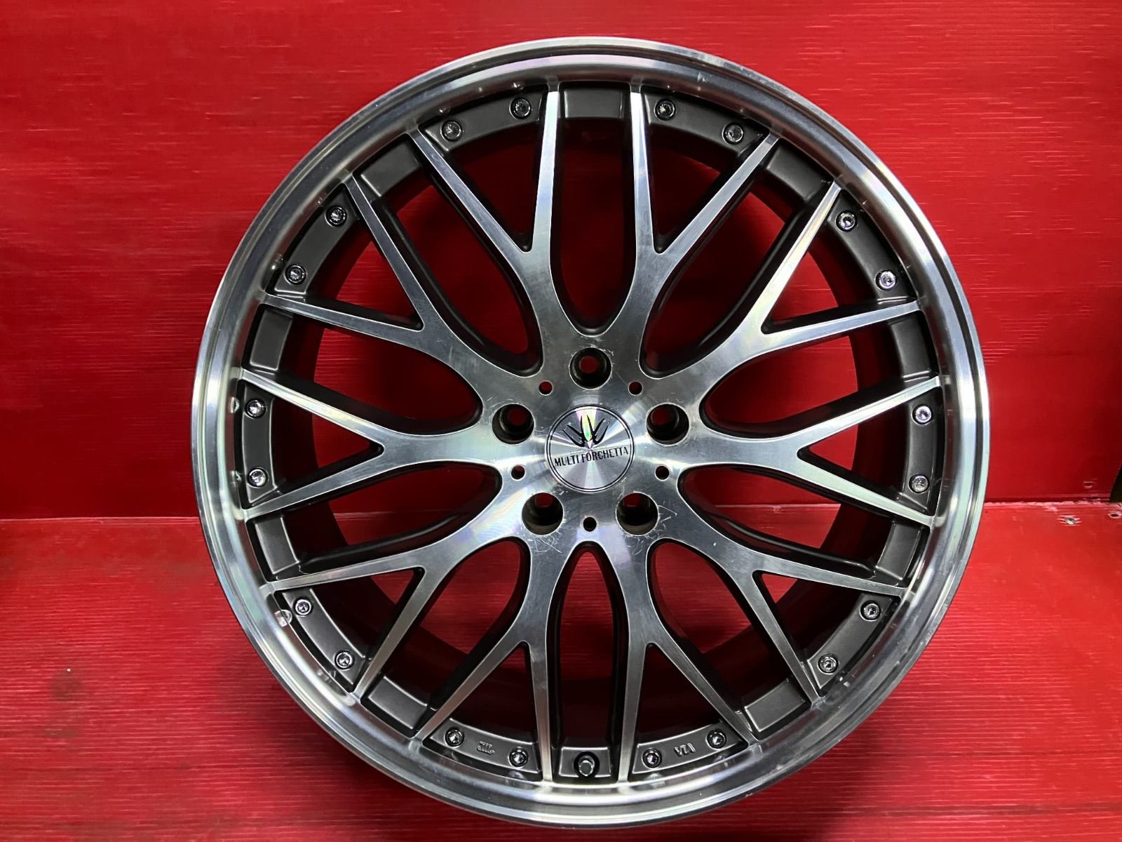 ホイール 20 x 8 0 45 114 3 5 H 社外 ロクサーニ 4本SET