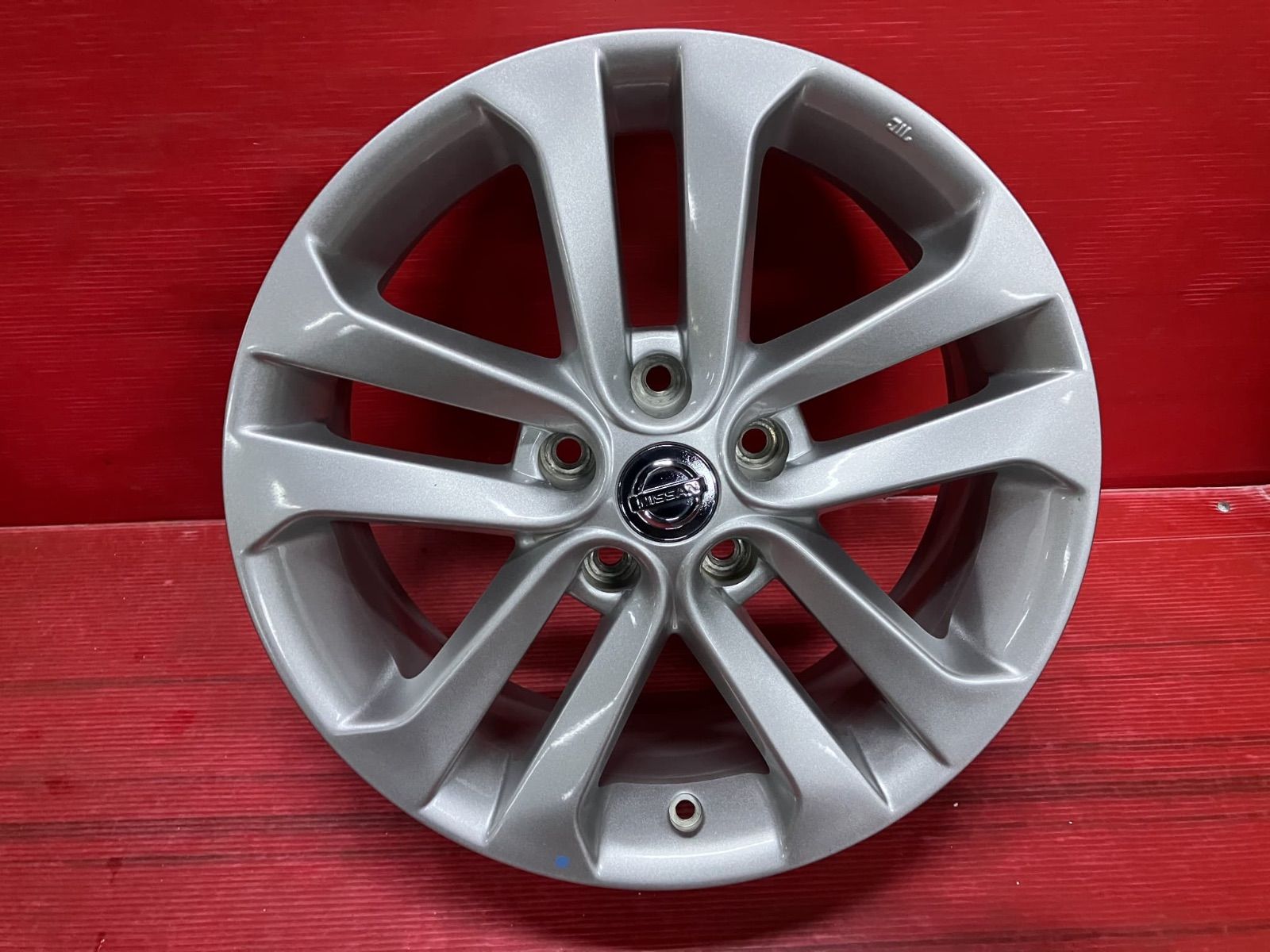 ホイール 17 x 7 0 47 114 3 5 H 日産 ジューク 4本SET