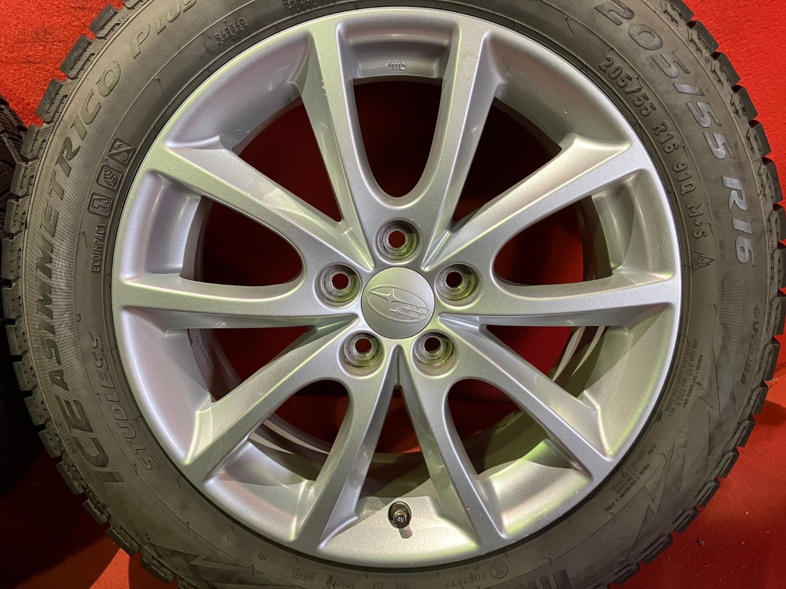 スタッドレスタイヤホイールセット 205 55 R 16 PIRELLI ICE Plus x 6 5 48 100 H スバル インプレッサスポーツ 4本SET