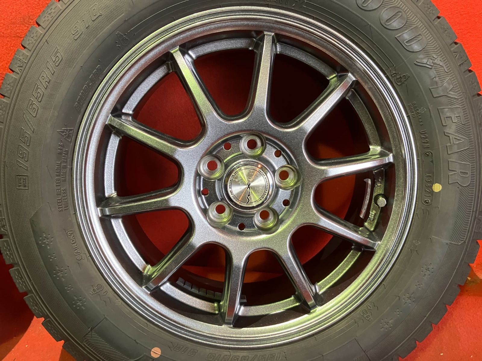 スタッドレスタイヤホイールセット 195 65 R 15 ICE NAVI 7 x 6 0 45 114 3 5 H 社外 V E 4本SET