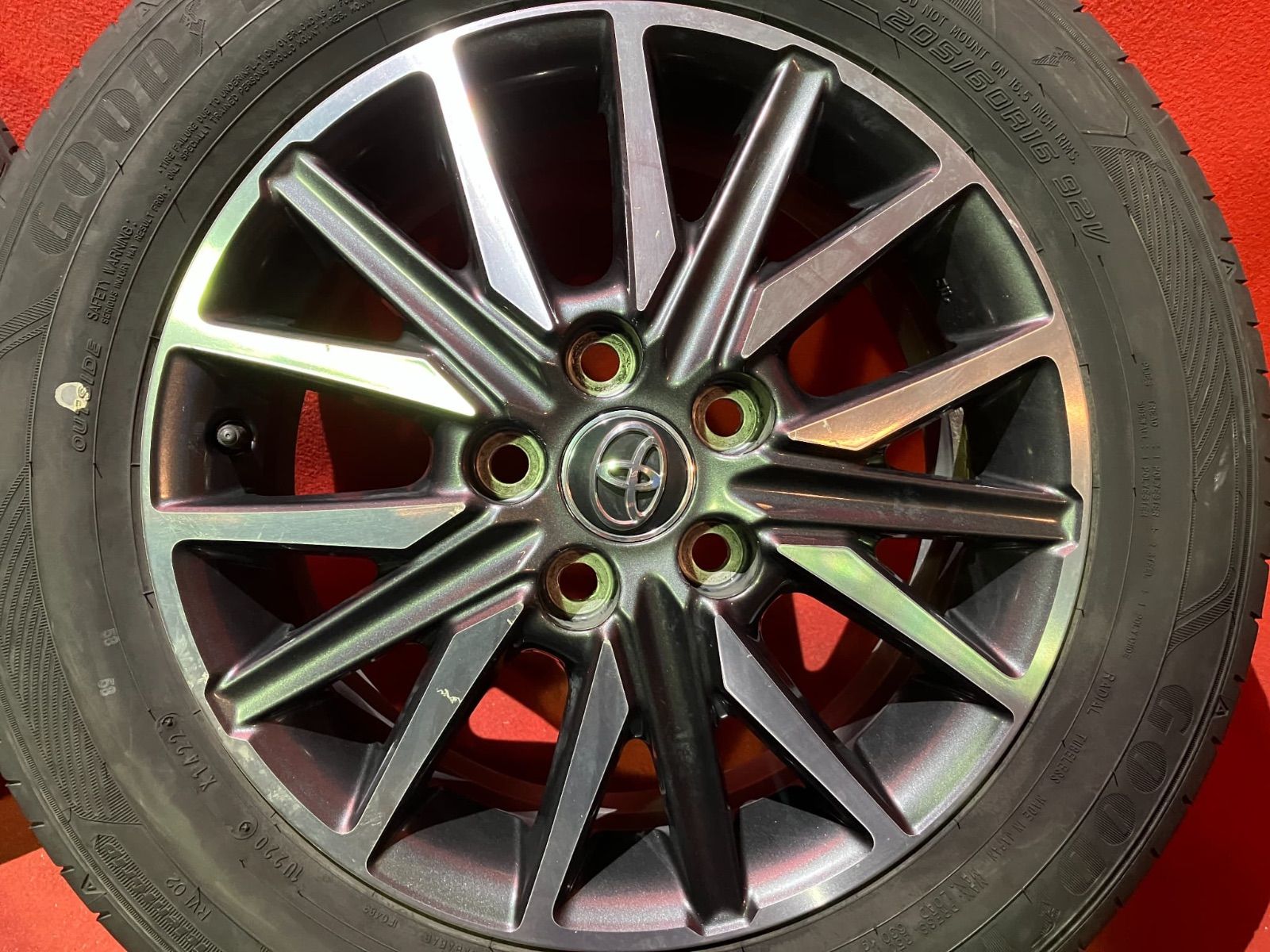 サマータイヤホイールセット 205 60 R 16 RVF 02 x 6 0 50 114 3 5 H トヨタ 80系ノア ヴォクシー 4本SET