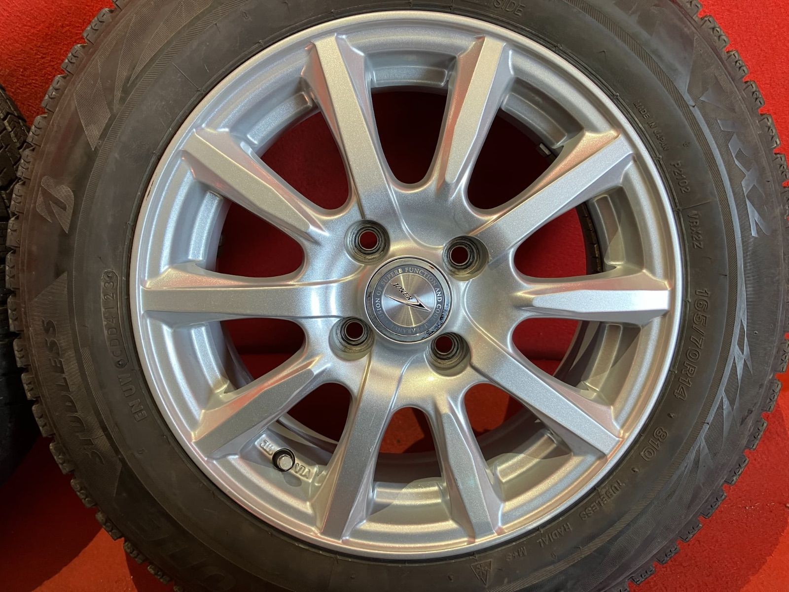 スタッドレスタイヤホイールセット 165 70 R 14 VRX 2 x 5 38 100 4 H 社外 ジョーカー 4本SET