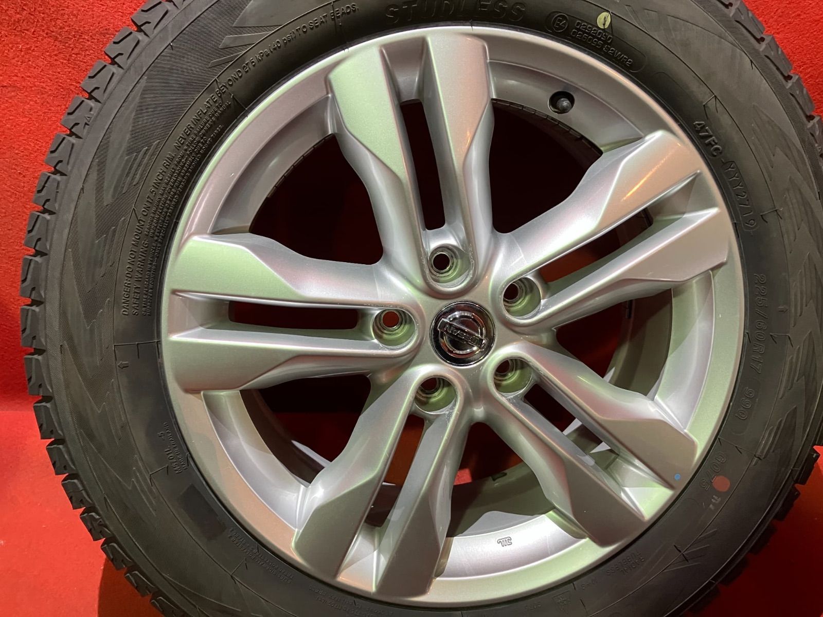  スタッドレスタイヤホイールセット 225 60 R 17 G 075 x 7 0 40 114 3 5 H 日産 エクストレイル 4本SET 17インチ タイヤ ホイールセット