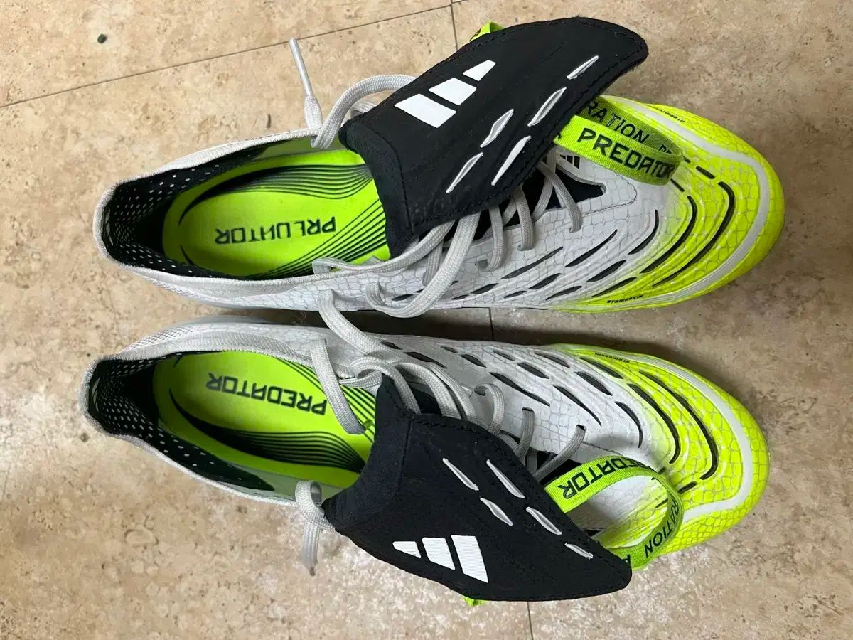 アディダス プレデター エリート AG 人造芝 260