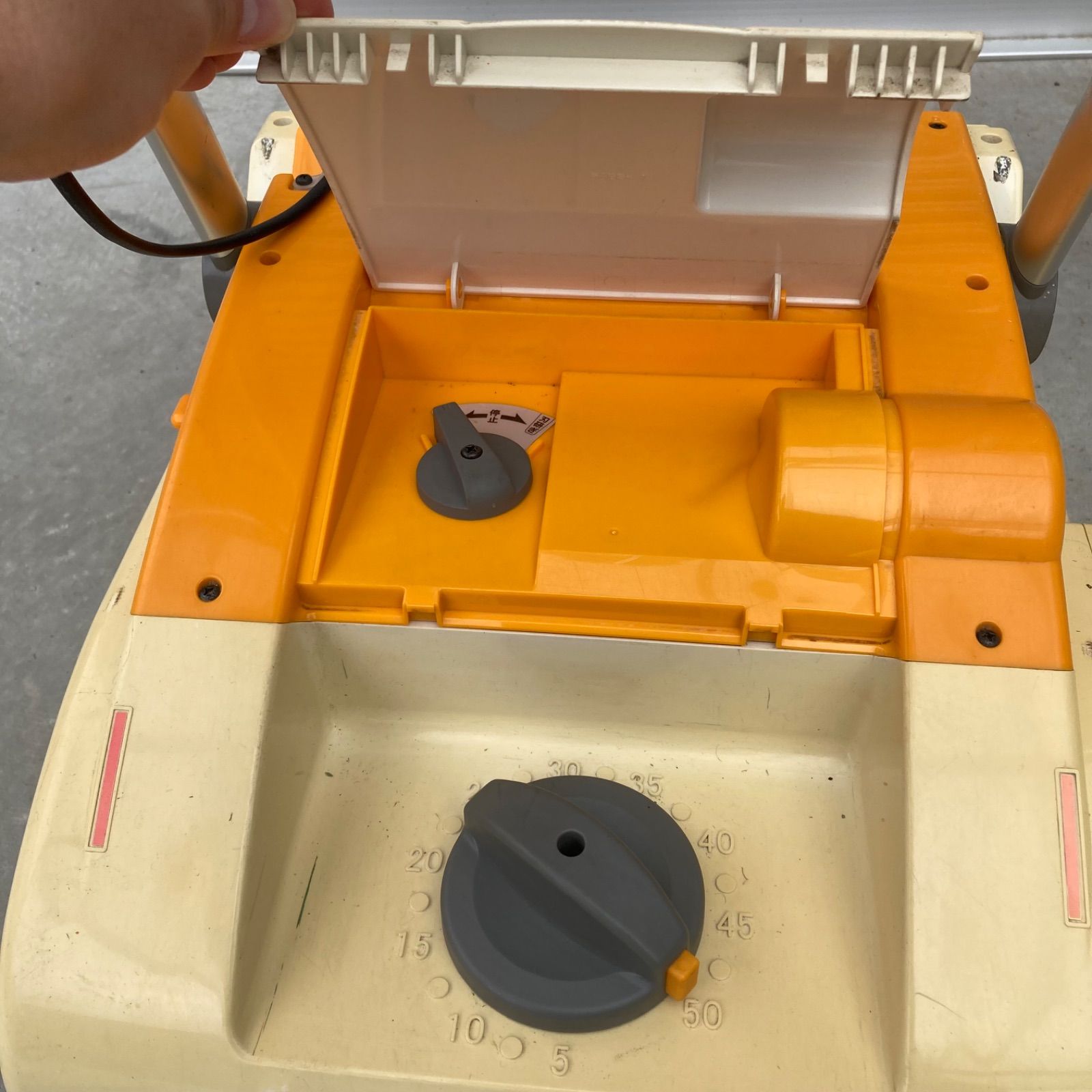 電子芝刈機 LM-2810