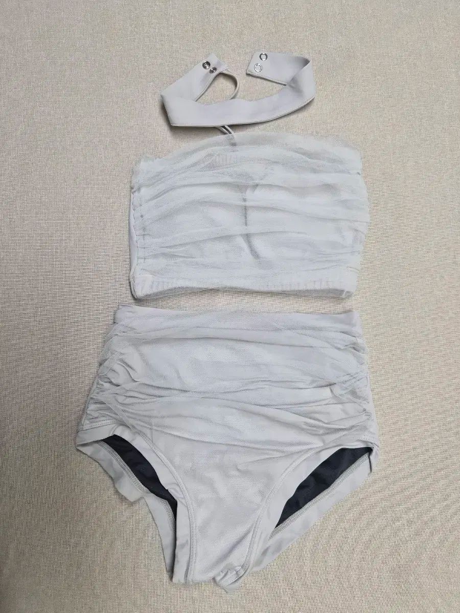 アナンキャ ヌーディー ボーン シャーリング セット シルバー ホワイト S