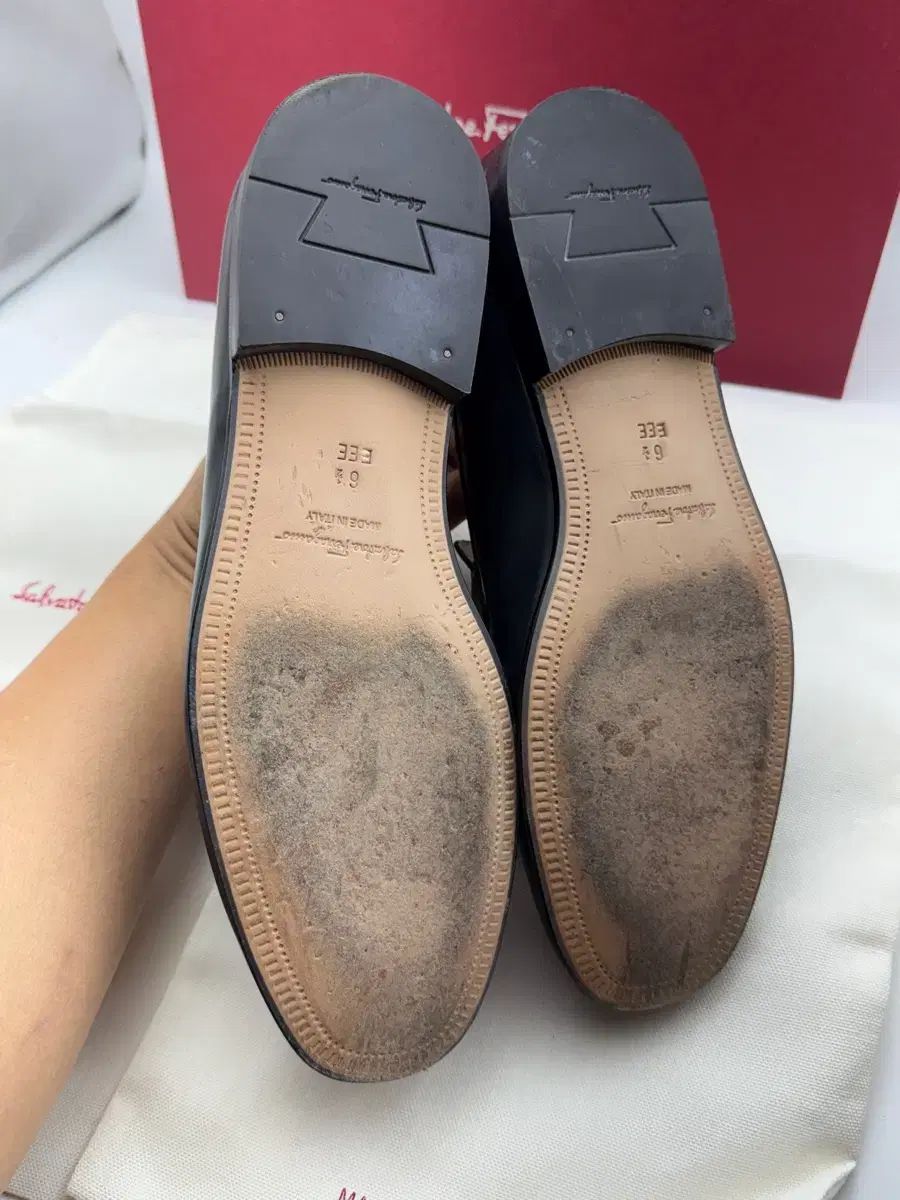 FERRAGAMO フェラガモ