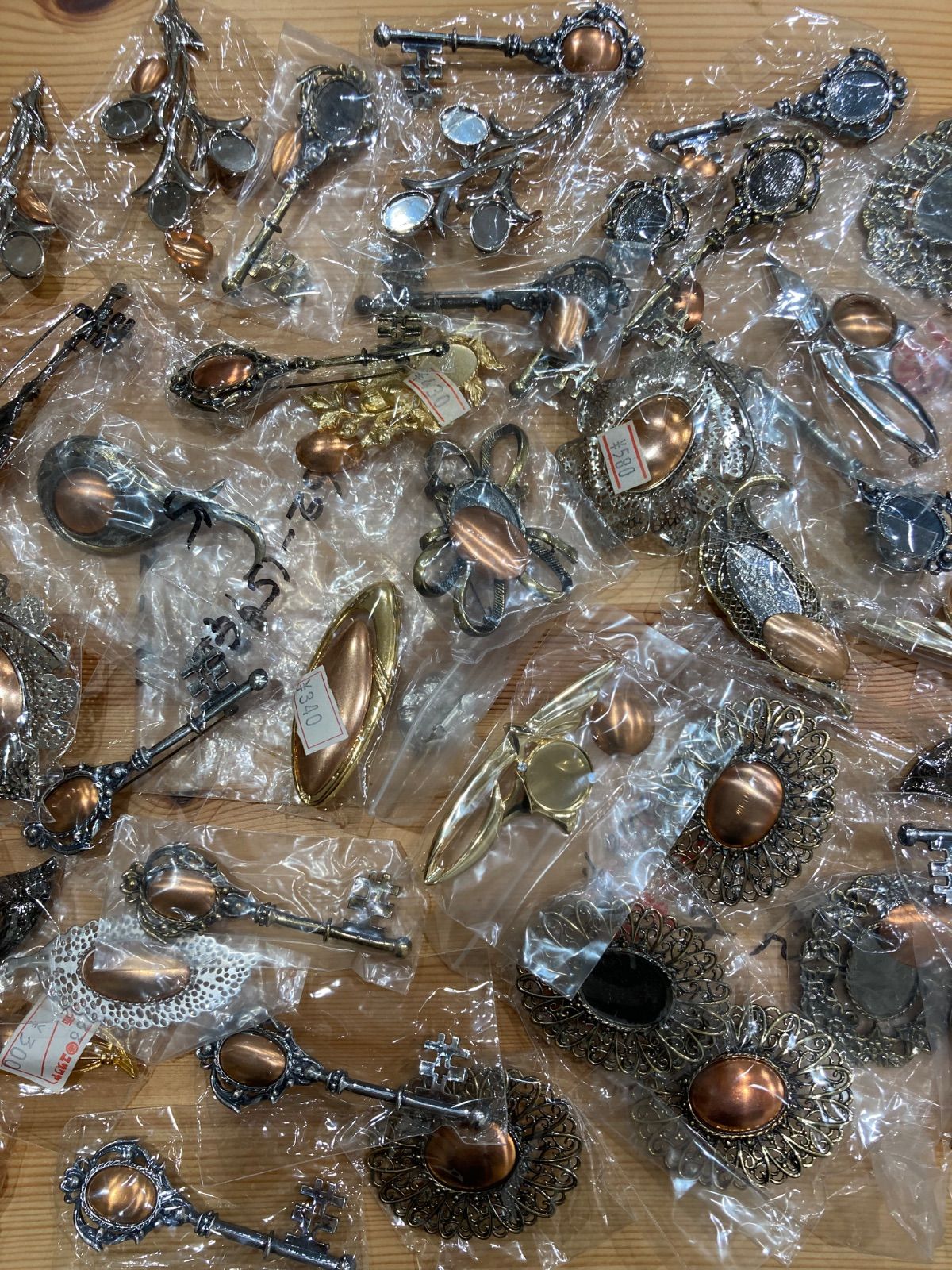  K 182 七宝焼き パーツ 素材80点セット 金属パーツ ビーズ アクセサリー道具 材料