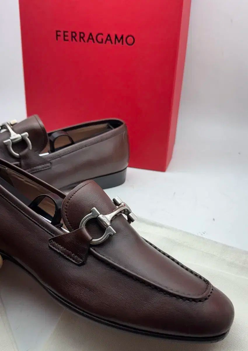 FERRAGAMO フェラガモ 靴 255