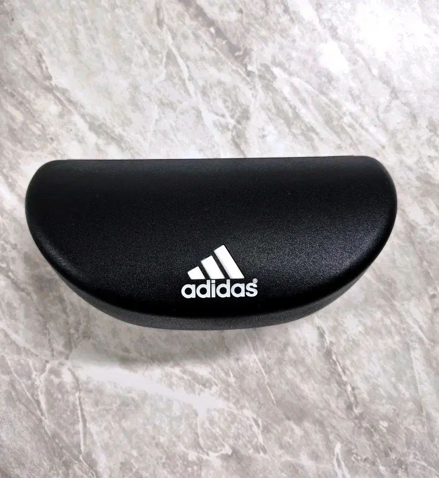 GENTLE MONSTER グレー キャットアイ サングラス まるちゃんさん専用