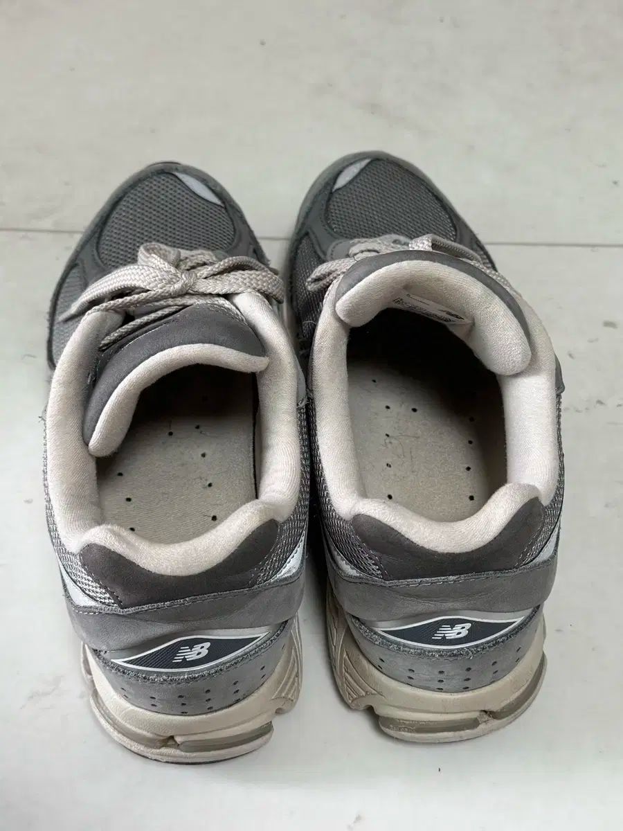 ニューバランス 2002R ヴィンテージ グレー
