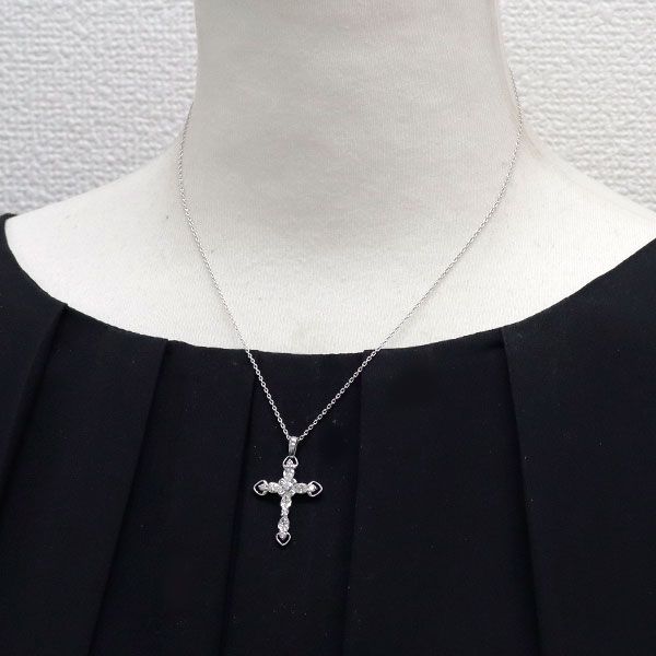 K18WG ダイヤモンド ペンダントネックレス 1.00ct クロス - メルカリ
