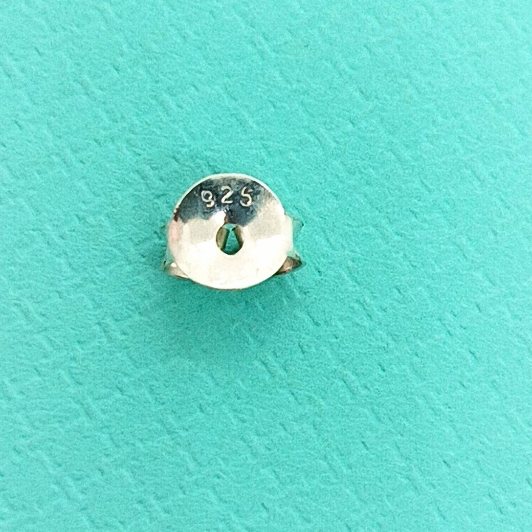 【人気通販】 仕上げ ティファニーツイストロープピアス片耳 社外キャッチ 変色予防処理＆殺菌済 低価格！