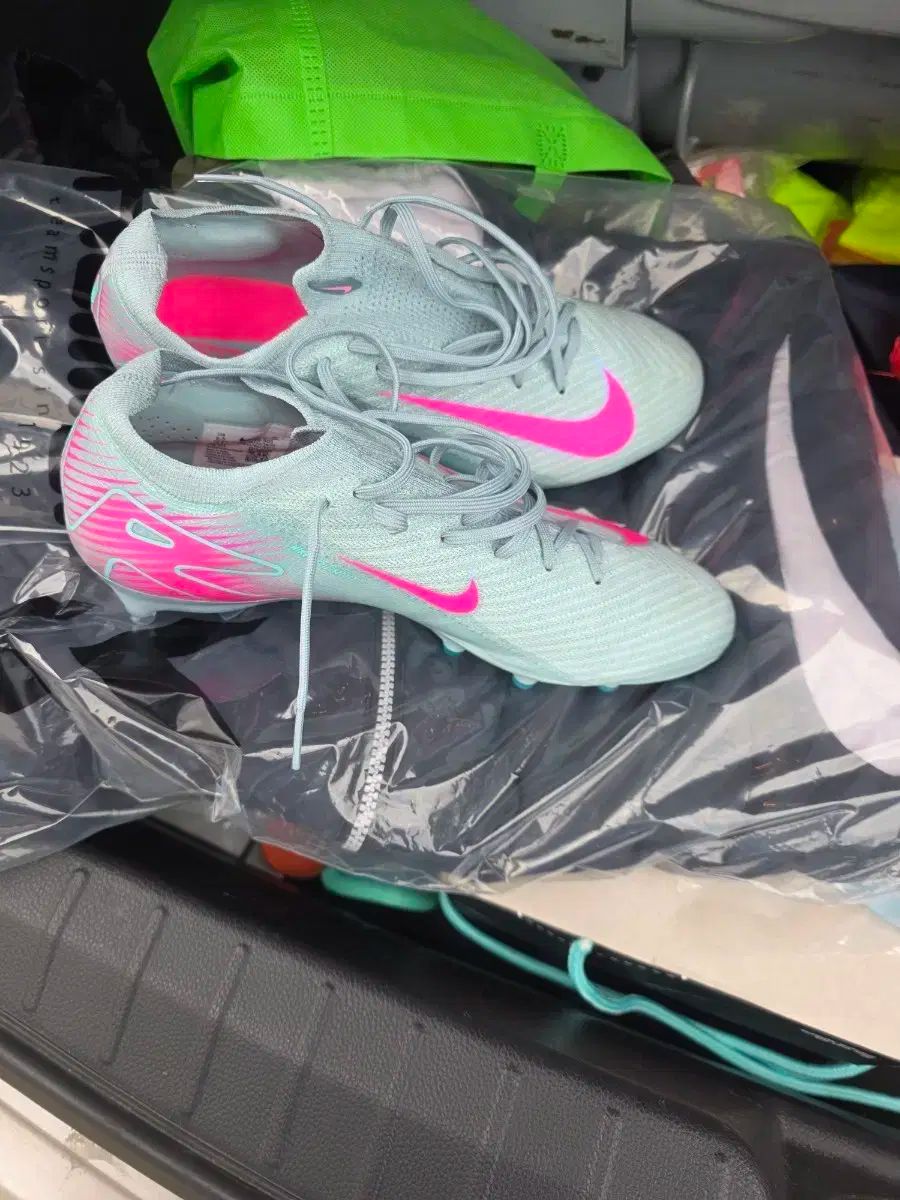 ナイキ マーキュリアル ヴェイパー 16 エリート ag 275