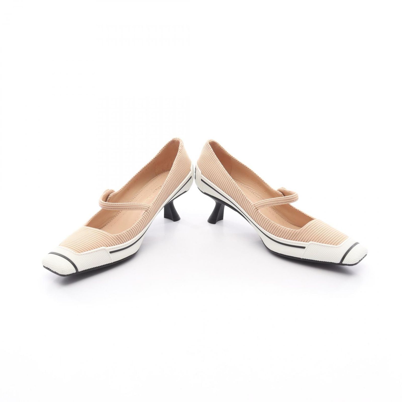 テクニカル パンプス