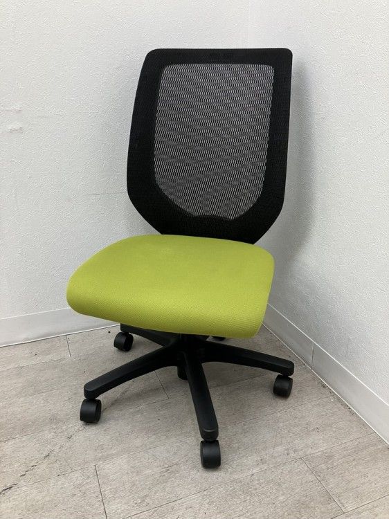 品 イトーキ コルトチェア ブラック