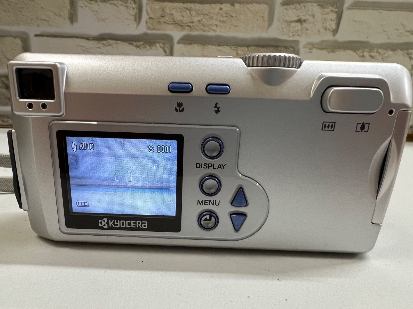 ストア 【O7-24】◇ KYOCERA / 京セラ コンパクトデジタルカメラ