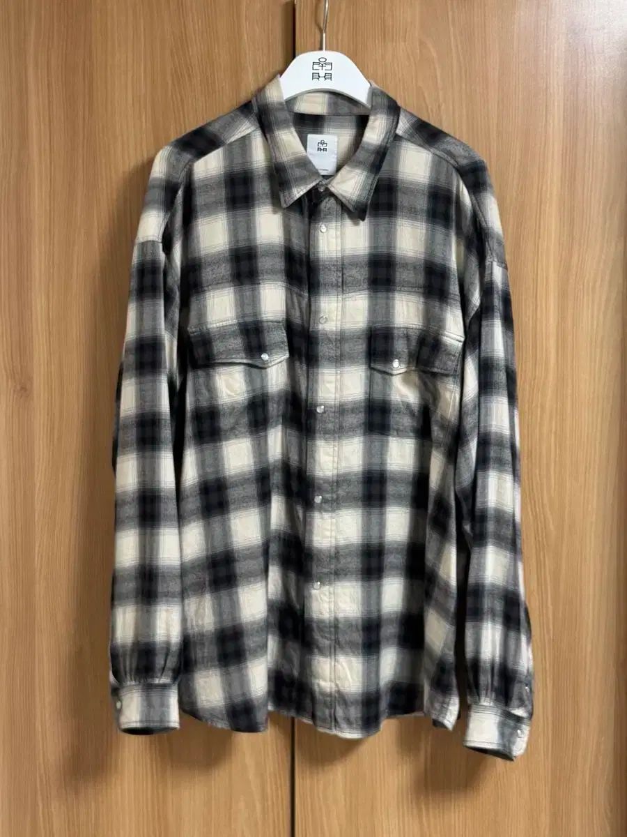 4 POLYTERU ルーズチェックシャツ ウェスタン エクリュ オンブレ
