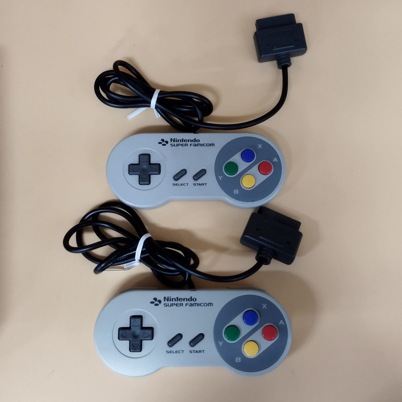 D 12783 スーファミ 本体 後期型 SHVC 001 1 CHIP 02 収納ケース ソフト 3本