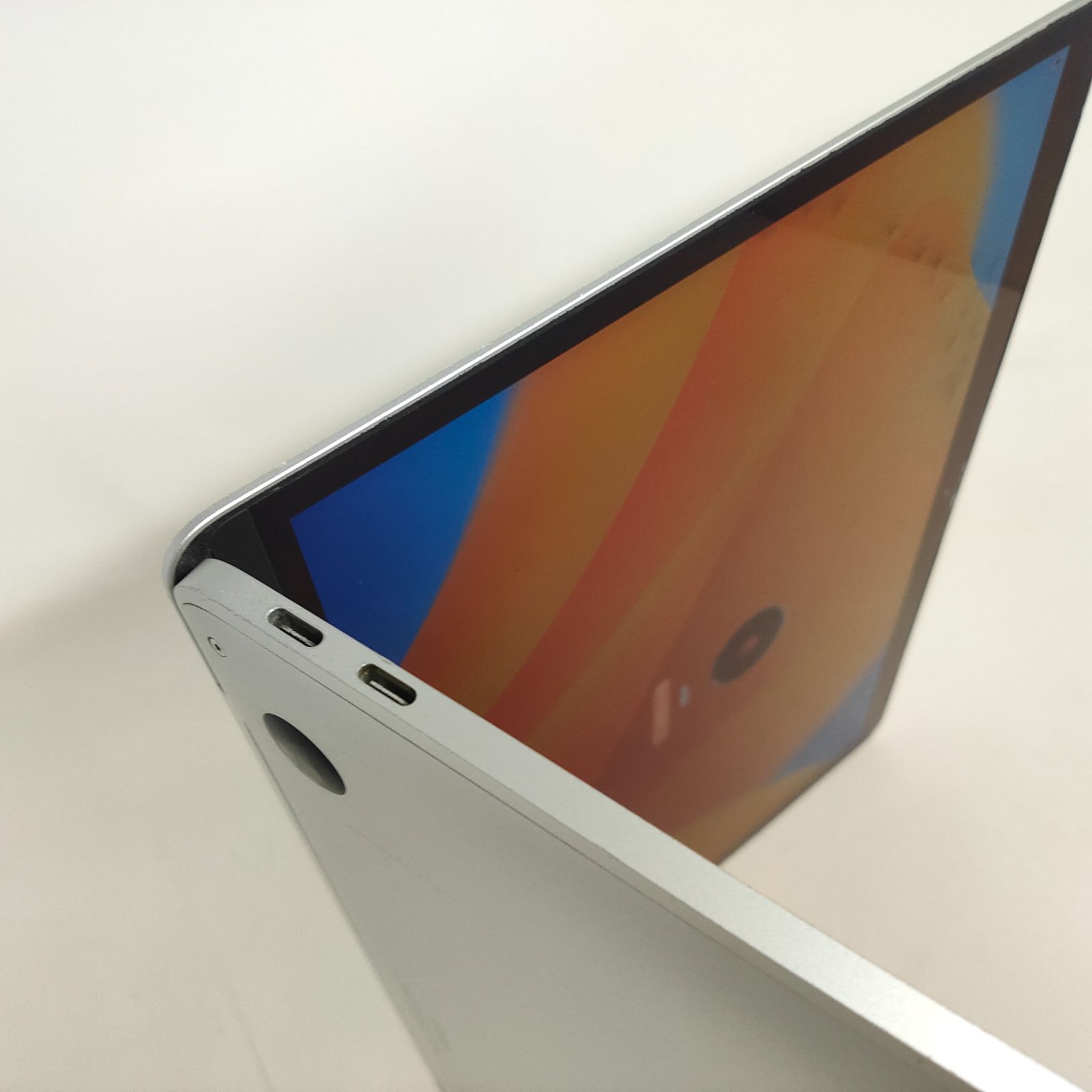  MacBook Pro 13-inch 2017 Thunderbolt 3ポートx 2 P 7-42 H MacBook本体 ノートPC