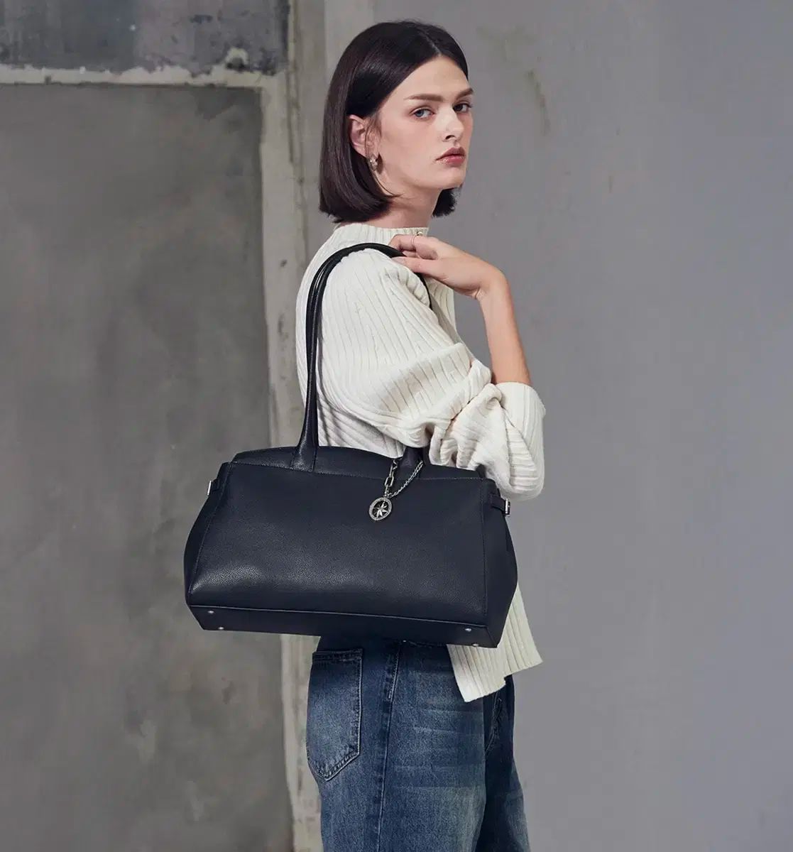 orYANY オリアニー ハーパー ショルダーバッグ ブラック キーホルダー含む