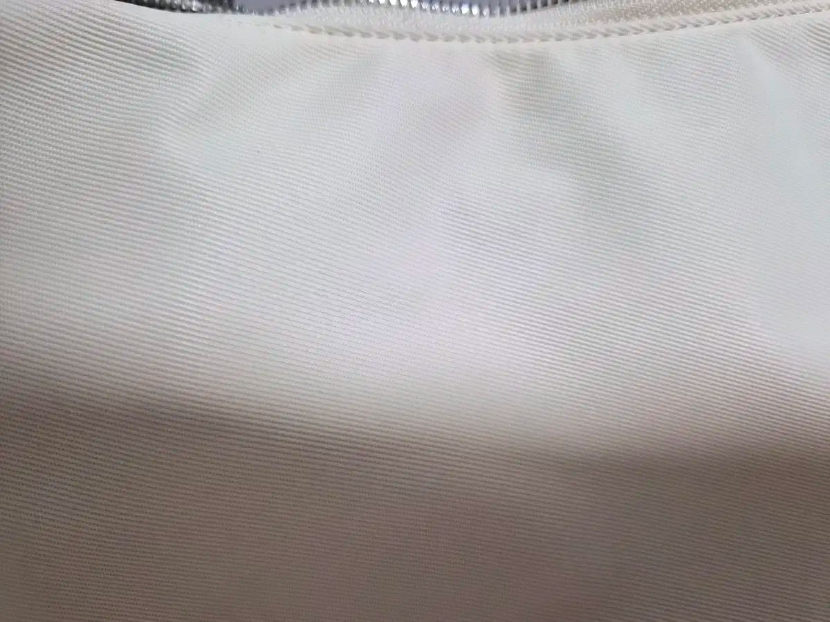 クローウェスト Butter