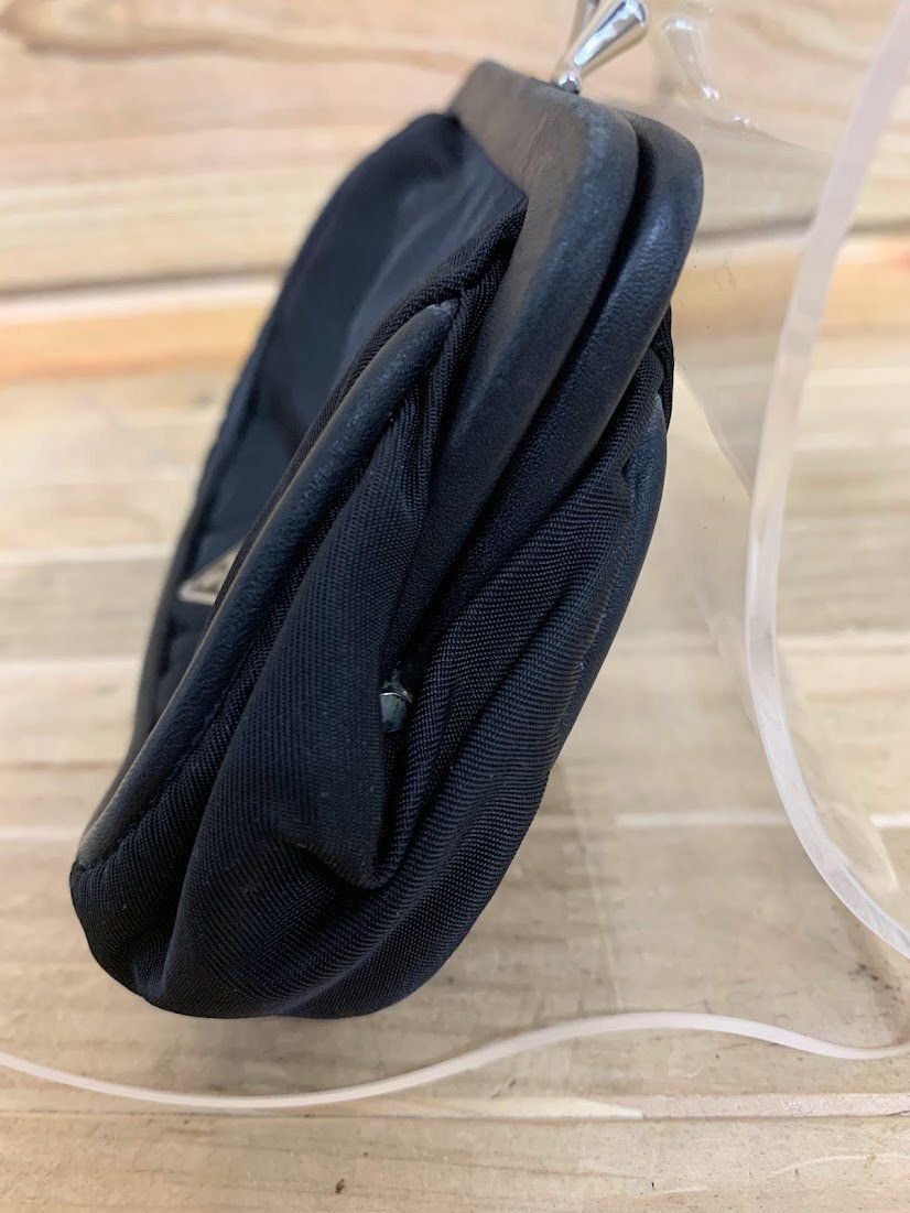 プラダ PRADA がま口 コインケース 小銭入れ ナイロン 三角プレート