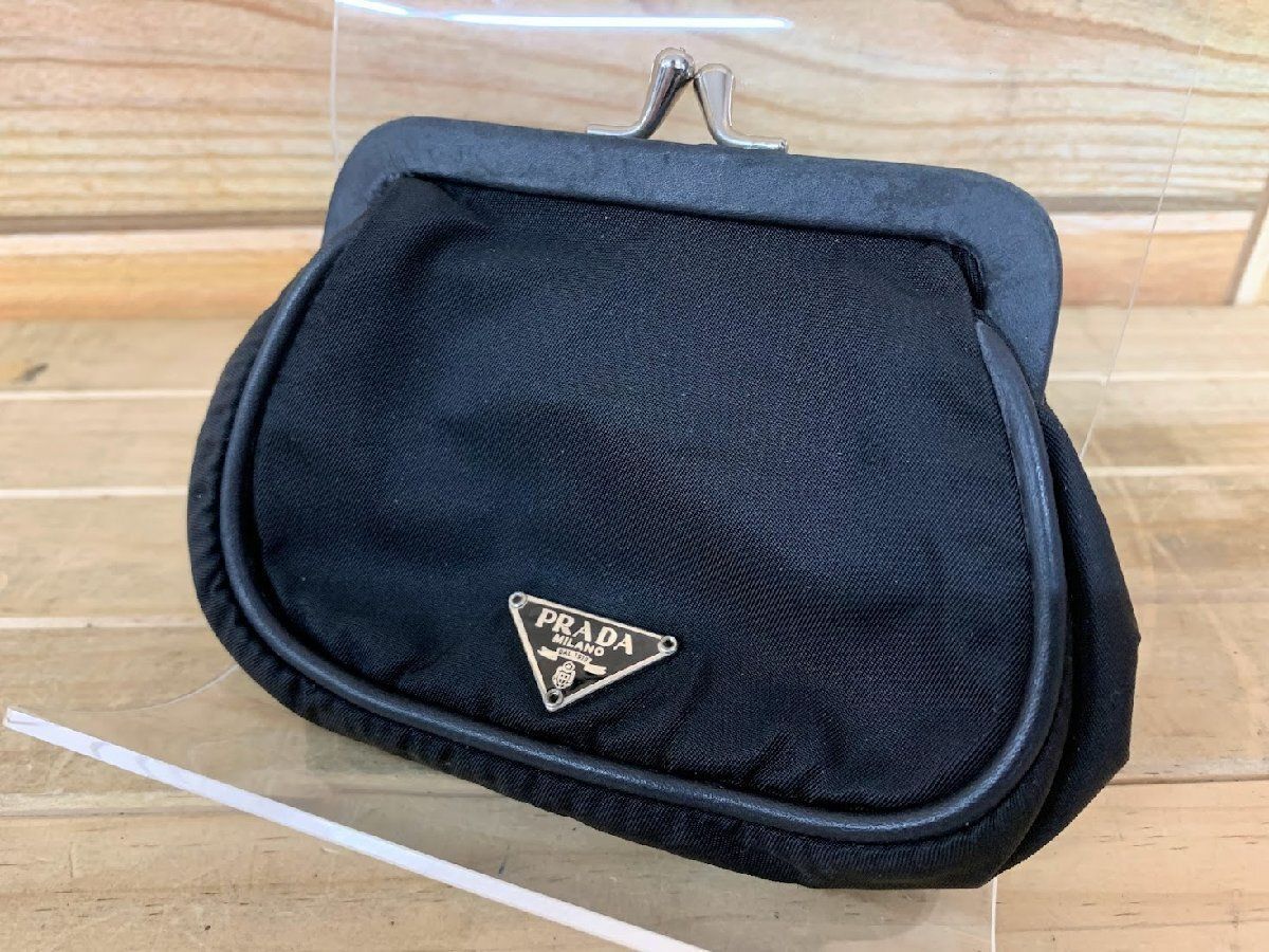 プラダ PRADA がま口 コインケース 小銭入れ ナイロン 三角プレート