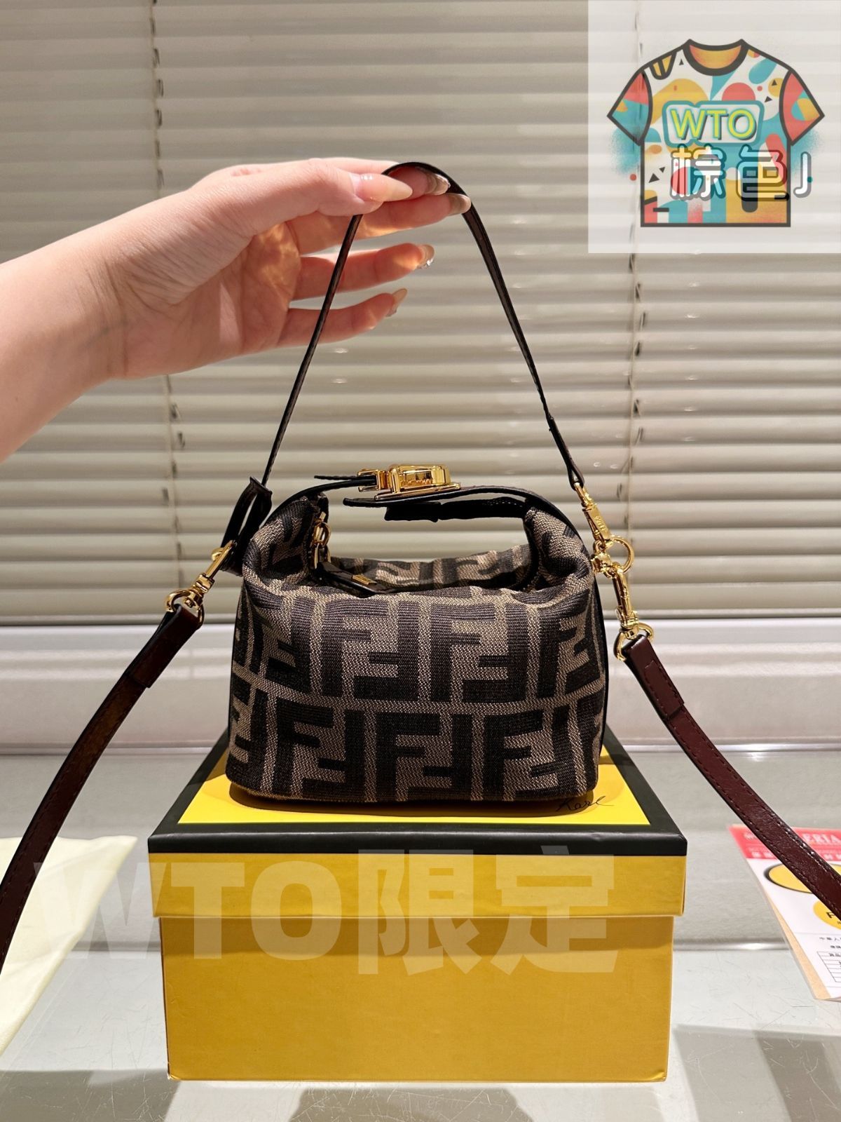 WTO通販 FENDI Denim Bento Bag デニム 弁当箱バッグ -WTO輸入-SGB 37