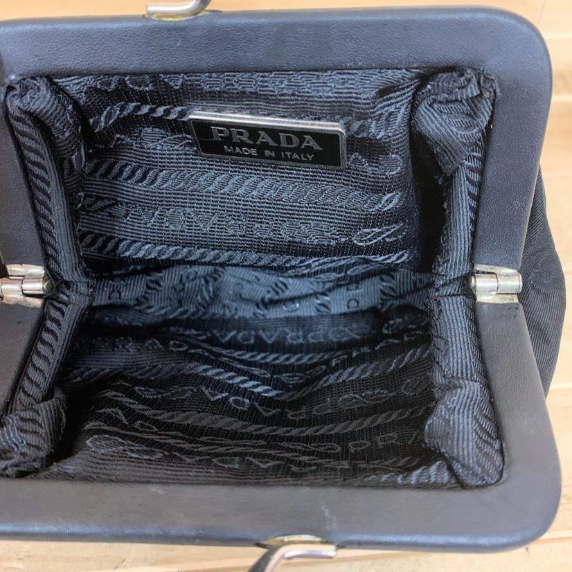 PRADA ケース 小銭入れ テスートナイロン がま口 三角プレート 黒 プラダ PRADA がま口 コインケース 小銭入れ ナイロン 三角プレート